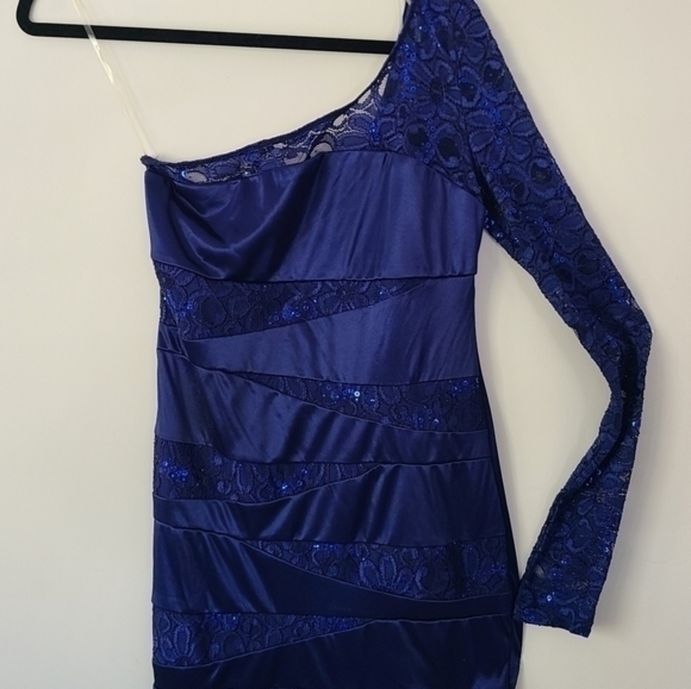 Ruby‎ Rox Bodycon Dress - Picture 2 of 10